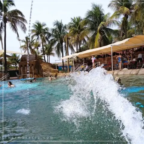 thermas-e-cia-imagem-galeria-piscina-de-pedras-atracao-para-relaxar-no-thermas-dos-laranjais-6897a718bdf29_1.webp