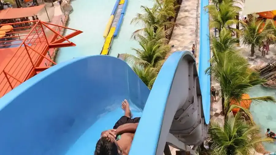 Imagem destauente: Crazy - O primeiro tobo&aacute;gua com mais de 20m do Thermas dos Laranjais