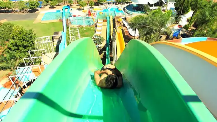 Imagem destauente: Everest - 30 metros de pura adrenalina aqui no Thermas dos Laranjais